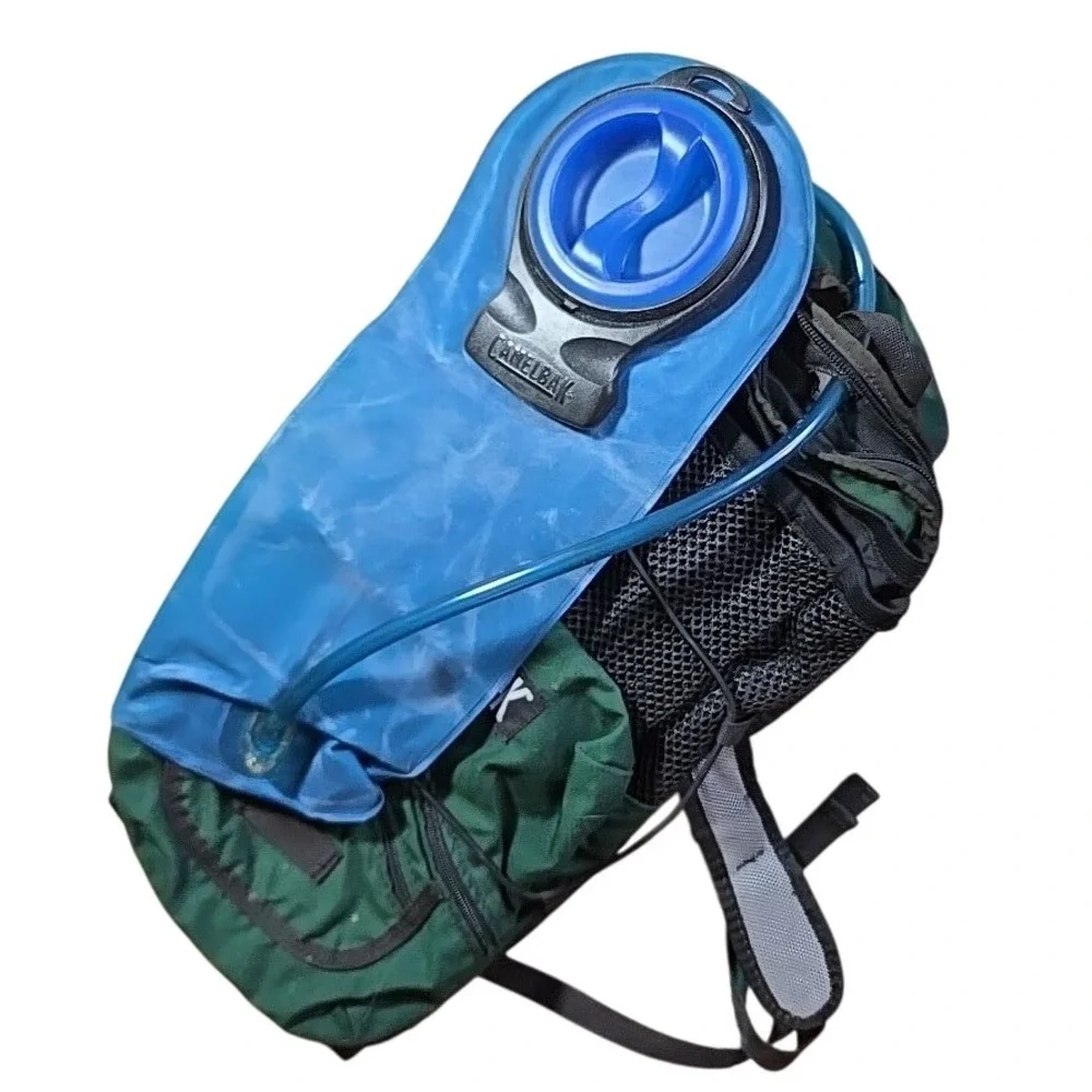 VTG CamelBak MULE Hydration Backpack Green 3L Reservoir 1990s Cycling Hiking USA